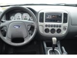 2006 Ford Escape Hybrid Dashboard