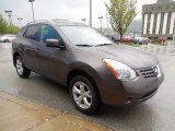 2009 Nissan Rogue SL AWD Front 3/4 View