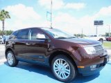 2010 Lincoln MKX FWD Front 3/4 View