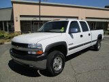 2002 Chevrolet Silverado 2500 LS Crew Cab 4x4 Front 3/4 View