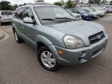 2008 Hyundai Tucson Limited Front 3/4 View