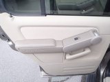 2006 Ford Explorer XLS Door Panel
