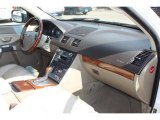 2009 Volvo XC90 V8 AWD Dashboard