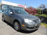 2010 Platinum Grey Metallic Volkswagen Jetta SE Sedan #80650944