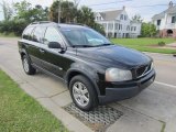 2006 Volvo XC90 2.5T Front 3/4 View