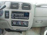 2000 Chevrolet S10 LS Regular Cab Controls
