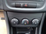 2013 Dodge Avenger SE Controls