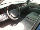 2005 Lincoln Town Car Signature Limited Medium Light Stone/Dark Stone Interior
