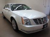 White Diamond Tricoat Cadillac DTS in 2009