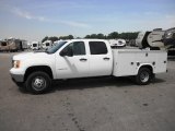 2013 GMC Sierra 3500HD Crew Cab 4x4 Utility Truck Exterior