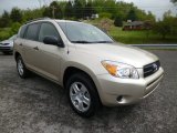 2007 Toyota RAV4 4WD Front 3/4 View