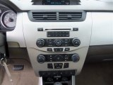 2010 Ford Focus SEL Sedan Controls
