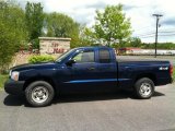 2005 Patriot Blue Pearl Dodge Dakota ST Club Cab 4x4 #81011565