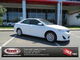 2013 Super White Toyota Camry LE #81011677
