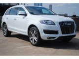 Glacier White Metallic Audi Q7 in 2013