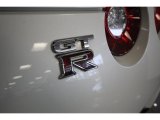 2013 Nissan GT-R Black Edition Marks and Logos