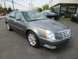 2006 Cadillac DTS Luxury Front 3/4 View