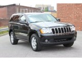 2010 Jeep Grand Cherokee Laredo 4x4 Front 3/4 View
