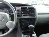 2002 Chevrolet Tracker Convertible Controls