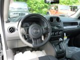 2014 Jeep Patriot Sport 4x4 Dashboard