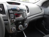 2010 Kia Forte Koup SX Controls