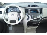 2013 Toyota Sienna LE Dashboard