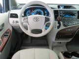 2013 Toyota Sienna XLE Dashboard