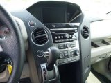 2013 Honda Pilot LX 4WD Controls