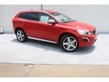 2013 Volvo XC60 T6 AWD R-Design Front 3/4 View
