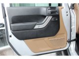 2011 Jeep Wrangler Unlimited Rubicon 4x4 Door Panel
