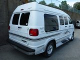 Bright White Dodge Ram Van in 2000