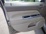 2007 Jeep Patriot Sport 4x4 Door Panel