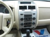 2008 Ford Escape XLT V6 4WD Controls