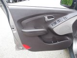 2011 Hyundai Tucson GL Door Panel
