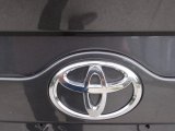 2013 Toyota Camry SE Marks and Logos