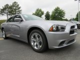2013 Dodge Charger SE Front 3/4 View