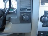 2006 Dodge Durango Limited HEMI 4x4 Controls