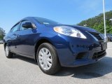 2014 Nissan Versa 1.6 SV Sedan Front 3/4 View