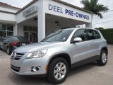 Reflex Silver Metallic Volkswagen Tiguan in 2010