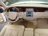 2011 Lincoln Town Car Signature Limited Dashboard