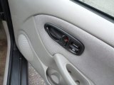 2001 Saturn S Series SL1 Sedan Controls