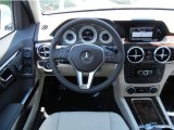 2013 Mercedes-Benz GLK 250 BlueTEC 4Matic Dashboard