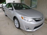 2013 Toyota Camry XLE Front 3/4 View