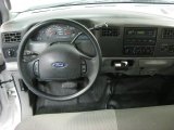 2004 Ford F250 Super Duty XL SuperCab 4x4 Dashboard