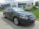 2011 Tuxedo Black Ford Taurus Limited #82446932