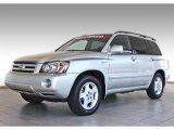 2005 Millenium Silver Metallic Toyota Highlander Limited #82501111