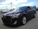2013 Toyota Avalon Limited Front 3/4 View