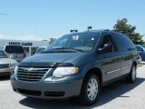 2005 Chrysler Town & Country Touring