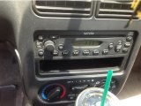 2002 Saturn S Series SL Sedan Controls