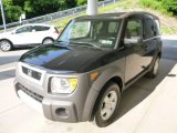 2004 Honda Element EX AWD Front 3/4 View